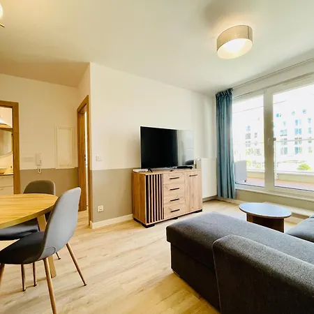 Apartment Oaza - Jacuzzi, Sauny, Sala Zabaw, Bilard, Garaz, Do Plazy 400m