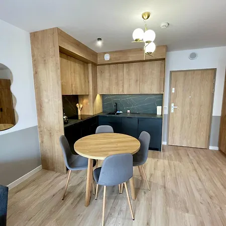 Oaza - Jacuzzi, Sauny, Sala Zabaw, Bilard, Garaz, Do Plazy 400m Apartment