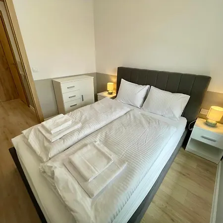 Oaza - Jacuzzi, Sauny, Sala Zabaw, Bilard, Garaz, Do Plazy 400m * Jastrzębia Góra
