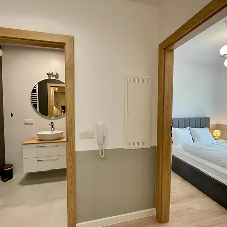 Oaza - Jacuzzi, Sauny, Sala Zabaw, Bilard, Garaz, Do Plazy 400m Apartment *