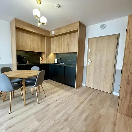 Oaza - Jacuzzi, Sauny, Sala Zabaw, Bilard, Garaz, Do Plazy 400m Apartment *