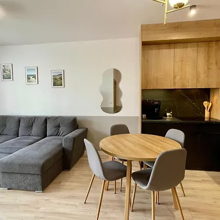 Oaza - Jacuzzi, Sauny, Sala Zabaw, Bilard, Garaz, Do Plazy 400m Apartment Jastrzębia Góra