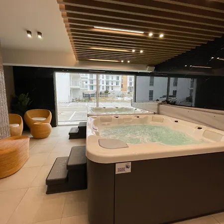 Oaza - Jacuzzi, Sauny, Sala Zabaw, Bilard, Garaz, Do Plazy 400m Apartment *
